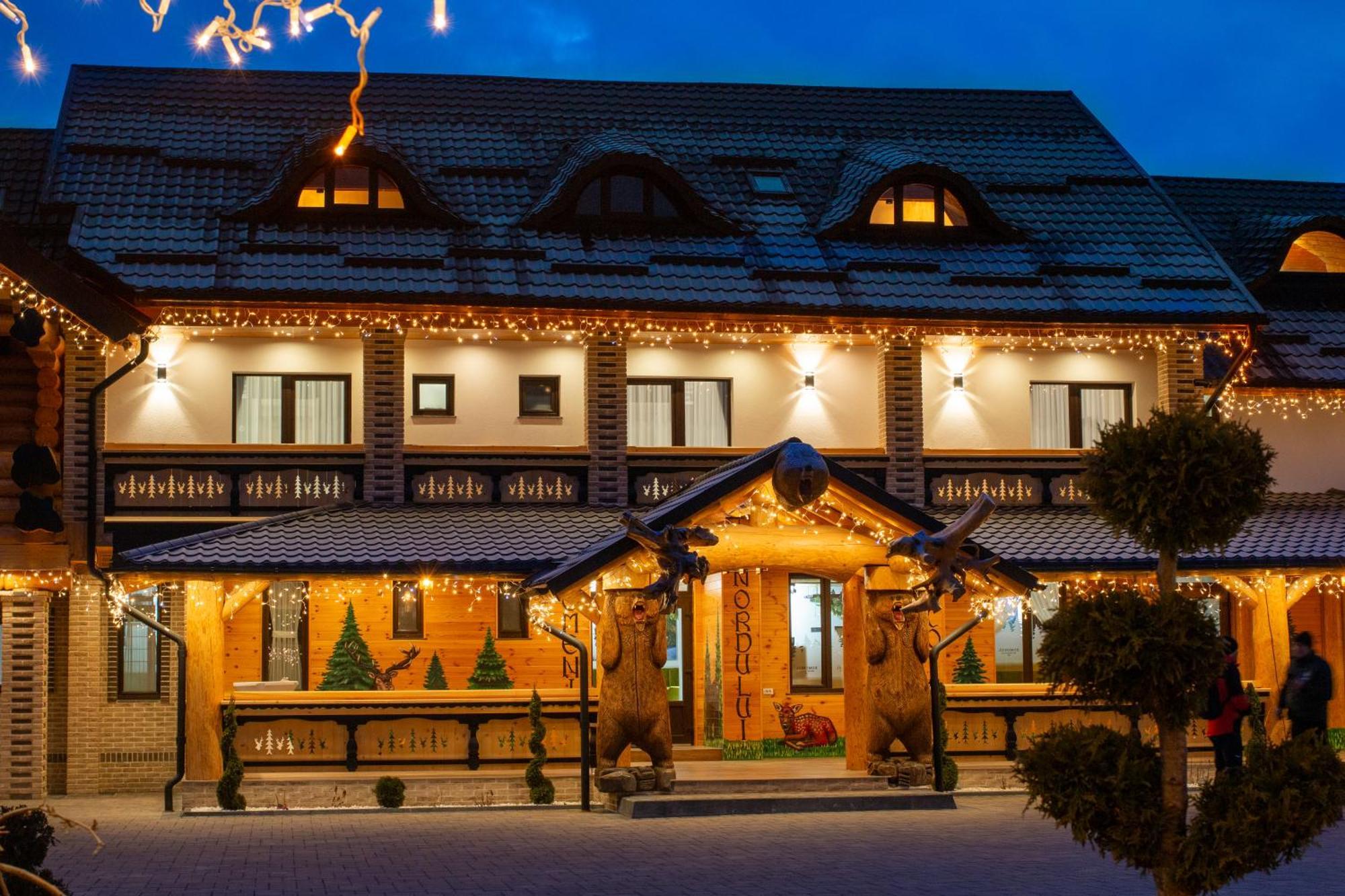 Domeniul Nordului Bucovlna Hotel Vama  Eksteriør billede